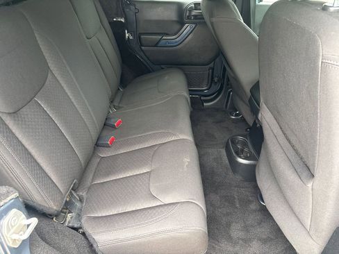 Used 2016 Jeep Wrangler Unlimited Sport AWD/4WD image 27