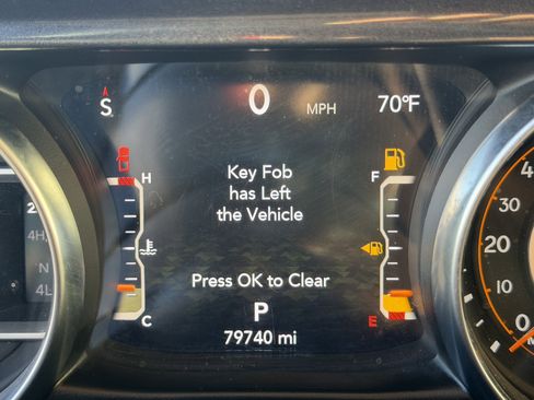 Certified 2022 Jeep Gladiator Sport image 19