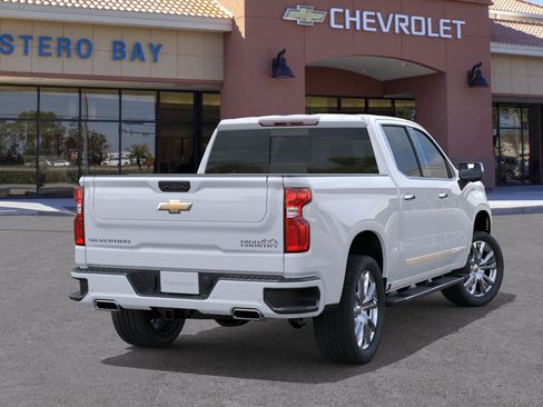 New 2026 Chevrolet Silverado 1500 High Country w/ High Country Premium Package AWD/4WD image 4
