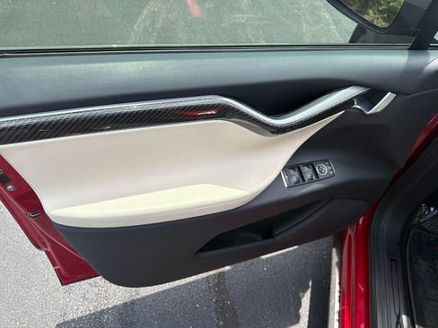 Used 2019 Tesla Model X Long Range AWD/4WD image 12