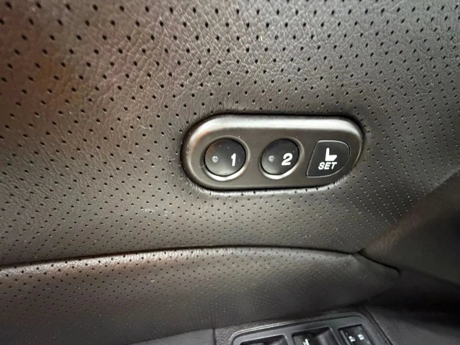 Used 2010 Acura RDX SH-AWD image 22