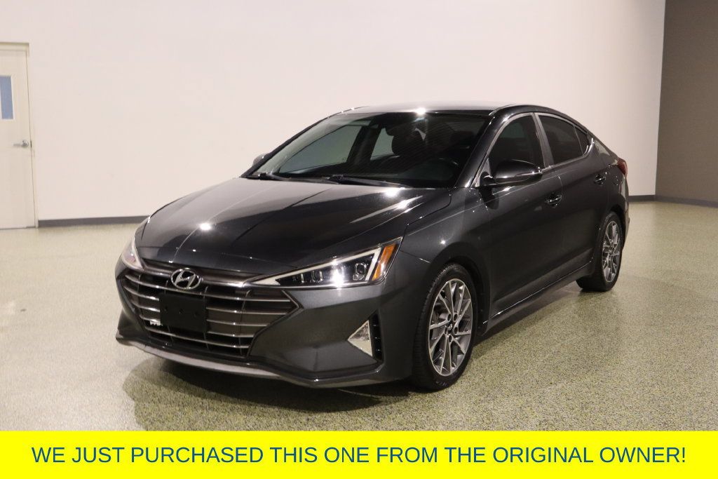 Used 2020 Hyundai Elantra Limited w/ Cargo Package (C1) FWD image 4