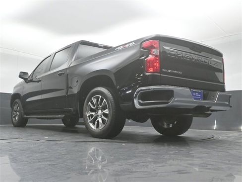 Used 2023 Chevrolet Silverado 1500 LT image 37