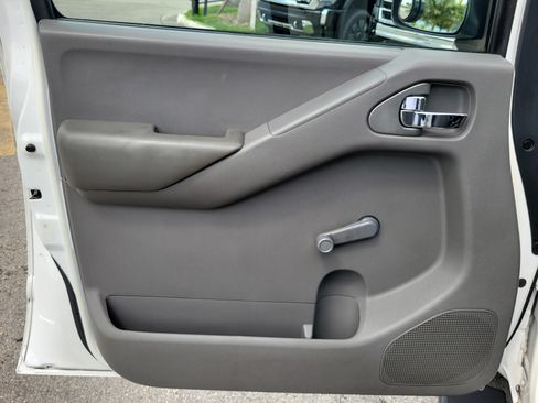 Used 2012 Nissan Frontier S RWD image 18