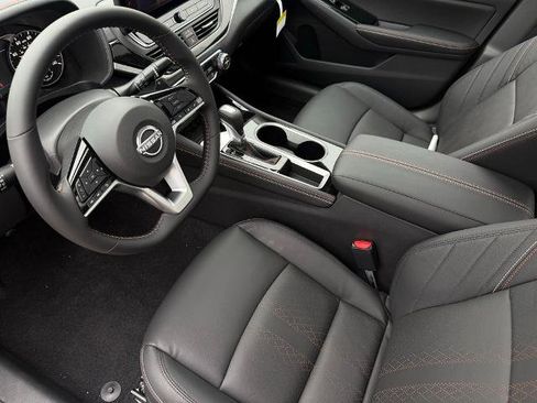 New 2025 Nissan Altima 2.5 SR w/ SR Premium Package image 17