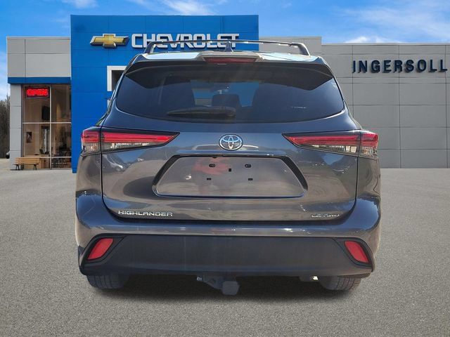 Used 2020 Toyota Highlander LE AWD/4WD image 22
