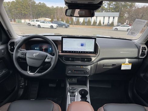 New 2025 Ford Bronco Sport Outer Banks w/ Outer Banks Tech Package+ image 6