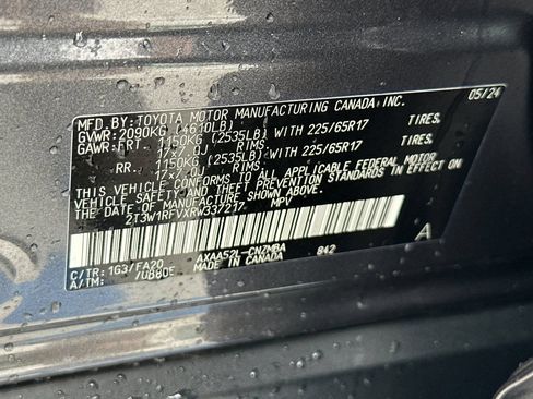 Used 2024 Toyota RAV4 XLE w/ Convenience Package FWD image 30