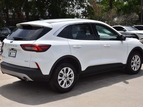 Certified 2024 Ford Escape Active w/ Tech Pack #1 AWD/4WD image 8