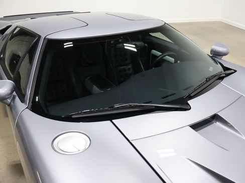 Used 2006 Ford GT image 58