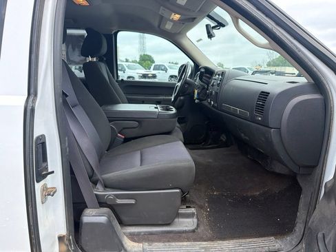 Used 2011 Chevrolet Silverado 1500 LT w/ All-Star Edition AWD/4WD image 24