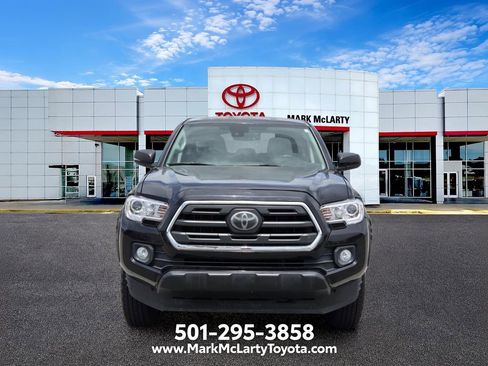 Used 2018 Toyota Tacoma SR5 RWD image 8