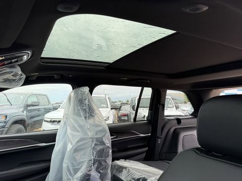 New 2026 Jeep Grand Cherokee Limited image 23