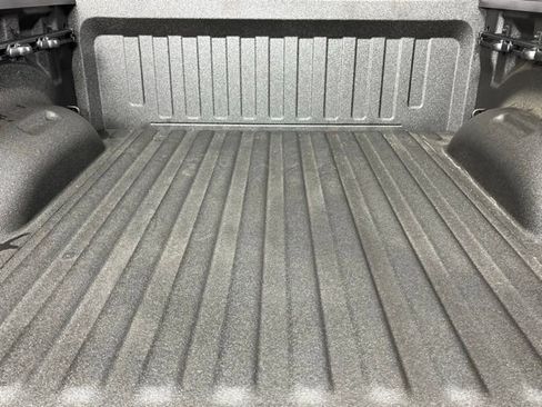 New 2026 RAM 1500 4x4 Crew Cab image 8