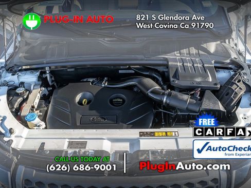 Used 2017 Land Rover Range Rover Evoque SE image 12