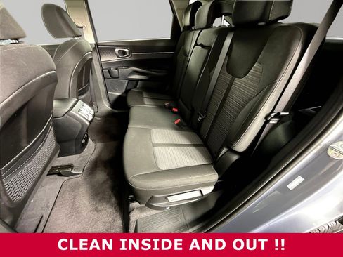 Certified 2023 Kia Sorento LX FWD image 19