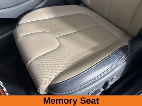 Used 2023 Hyundai Santa Fe Limited AWD/4WD image 14