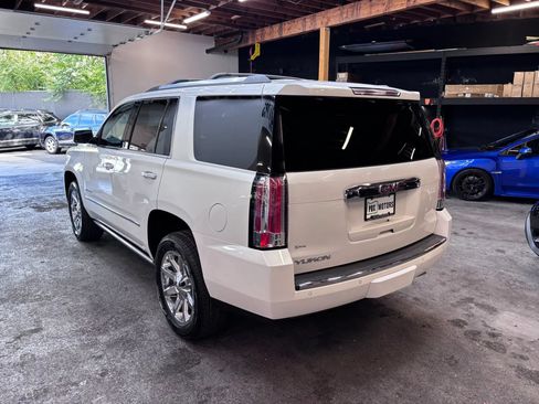 Used 2016 GMC Yukon Denali w/ Open Road Package AWD/4WD image 4