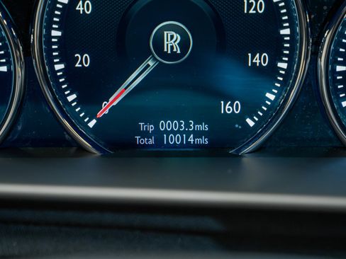 Used 2024 Rolls-Royce Cullinan Black Badge image 21