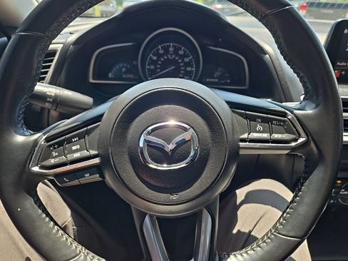 Used 2018 MAZDA MAZDA3 Touring FWD image 7
