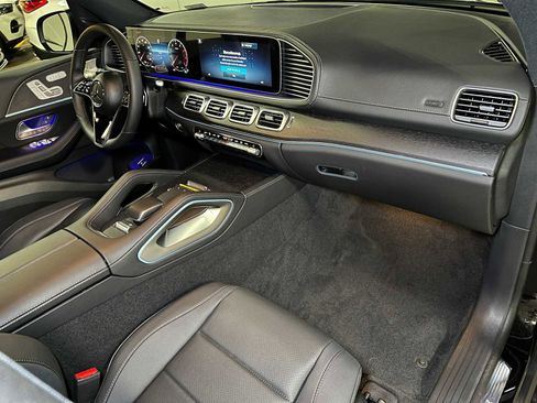 New 2025 Mercedes-Benz GLS 450 4MATIC image 11