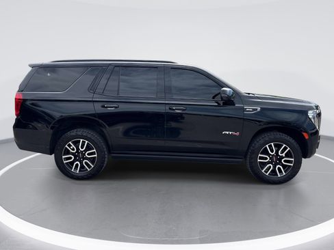 Used 2021 GMC Yukon AT4 w/ AT4 Premium Package AWD/4WD image 9