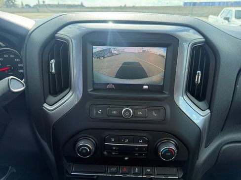 Used 2020 Chevrolet Silverado 1500 Custom w/ Custom Value Package image 25