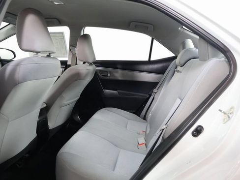 Used 2016 Toyota Corolla LE FWD image 11