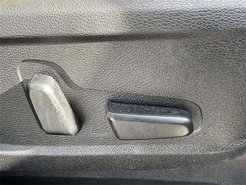 Used 2022 Kia Telluride SX w/ SX Prestige Package image 19