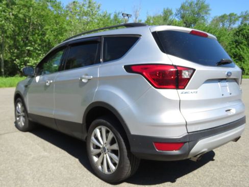 Used 2019 Ford Escape SEL AWD/4WD image 7