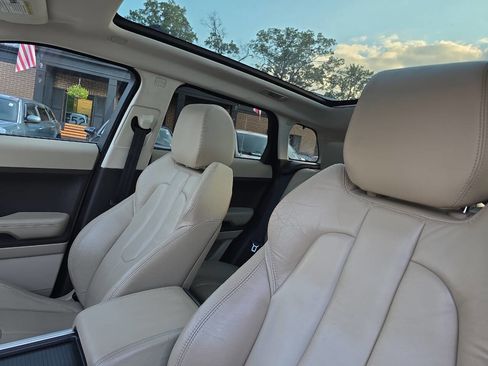 Used 2012 Land Rover Range Rover Evoque Pure Plus image 19