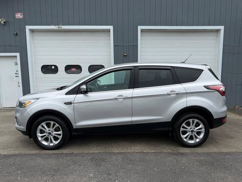 Used 2017 Ford Escape SE AWD/4WD image 7