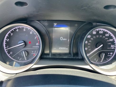 Used 2024 Toyota Camry SE FWD image 16