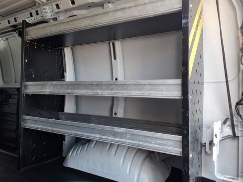 Used 2022 GMC Savana 3500 RWD image 12