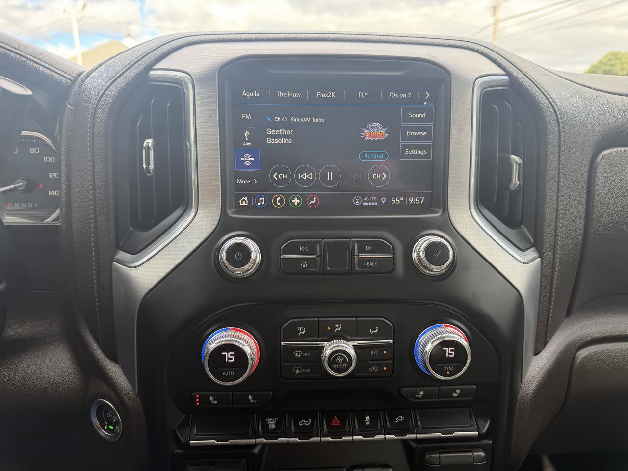 Used 2021 GMC Sierra 2500 SLT AWD/4WD image 16