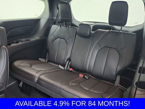 New 2026 Chrysler Pacifica Select image 31