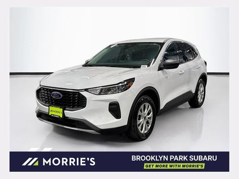 Used 2023 Ford Escape Active w/ Tech Pack #1 AWD/4WD image 1