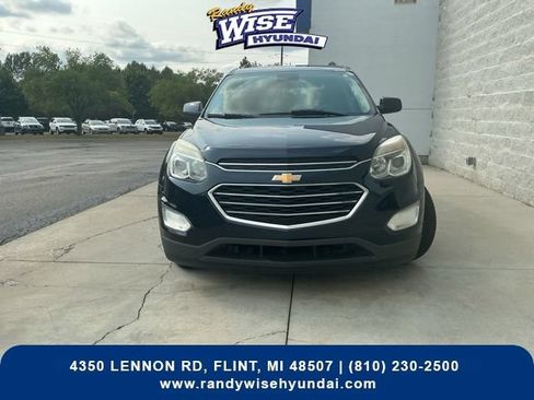 Used 2017 Chevrolet Equinox LT w/ Convenience Package AWD/4WD image 2