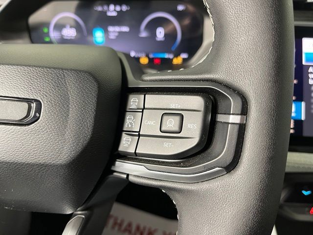 Used 2026 Jeep Cherokee Laredo AWD/4WD image 21
