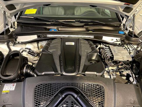 Certified 2022 Porsche Macan GTS AWD/4WD image 32