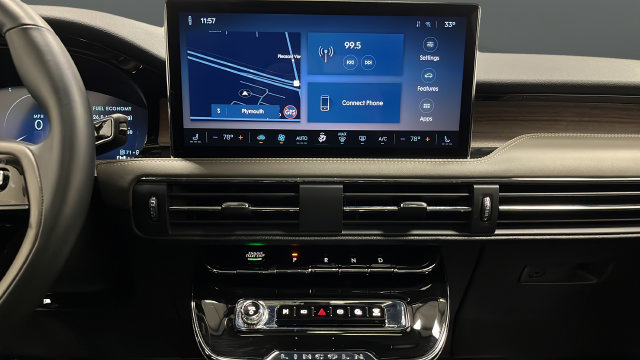 Used 2025 Lincoln Corsair Grand Touring AWD/4WD image 13