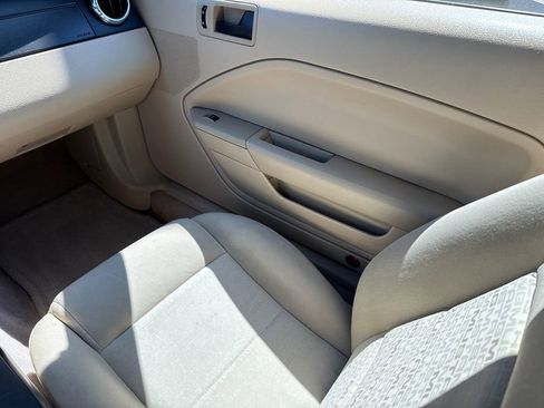 Used 2007 Ford Mustang Deluxe image 15
