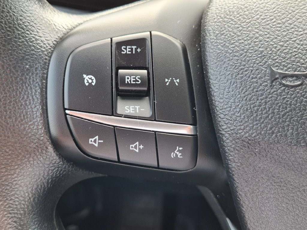 Used 2025 Ford Escape Active AWD/4WD image 18