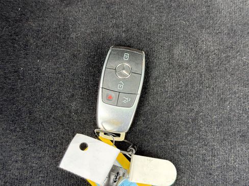 Used 2024 Mercedes-Benz GLE 450e 4MATIC image 22