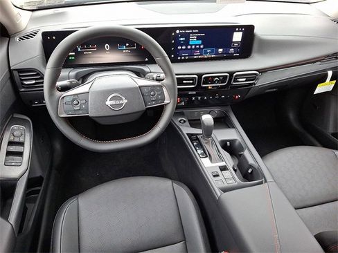 New 2026 Nissan Sentra SR w/ SR Premium Package image 2