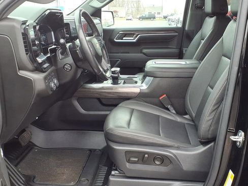 Certified 2022 Chevrolet Silverado 1500 LTZ w/ Technology Package image 8