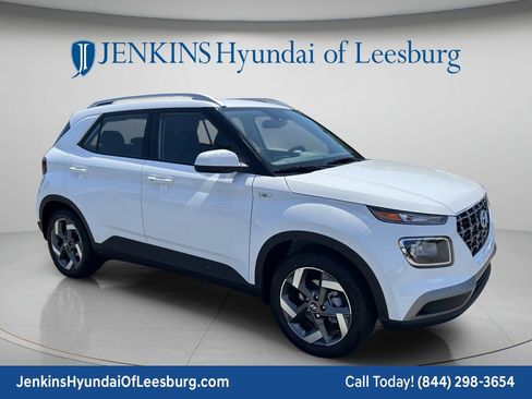 New 2026 Hyundai Venue SEL FWD image 1