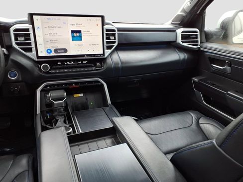 Used 2023 Toyota Sequoia Platinum image 36