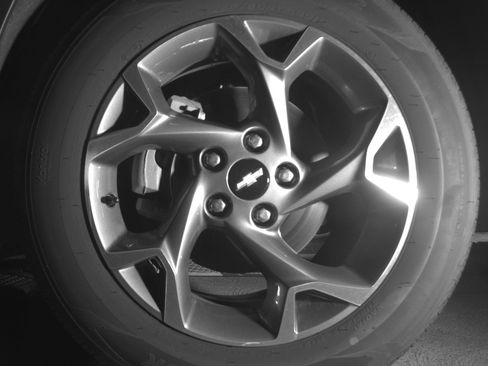 Used 2025 Chevrolet Trax LT FWD image 12