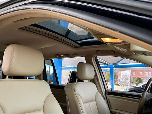 Used 2012 Mercedes-Benz GL 450 4MATIC image 13